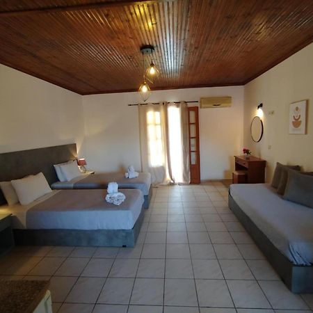 Alex Katerina Apartments Peroulades  Екстериор снимка