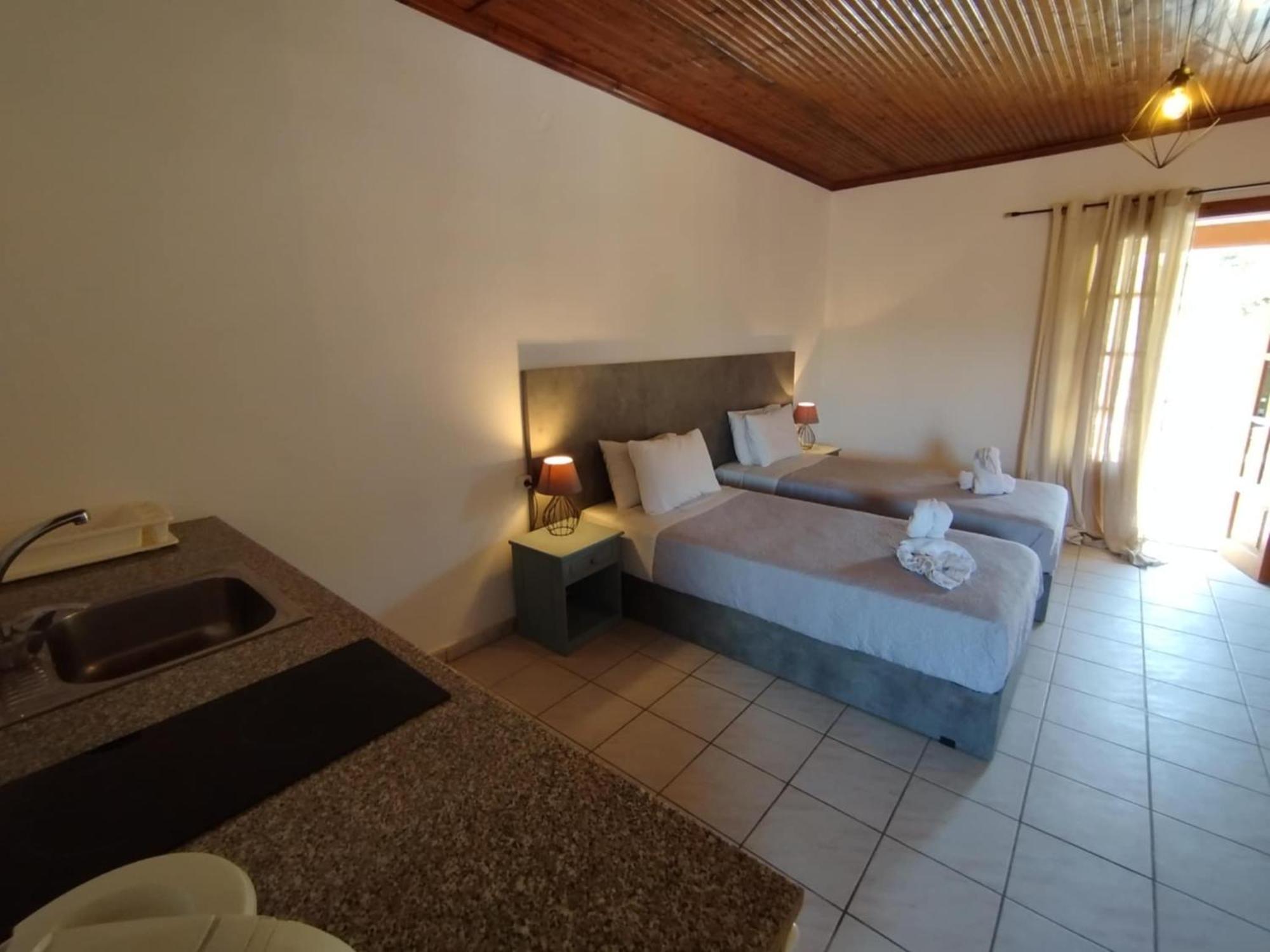 Alex Katerina Apartments Peroulades  Екстериор снимка