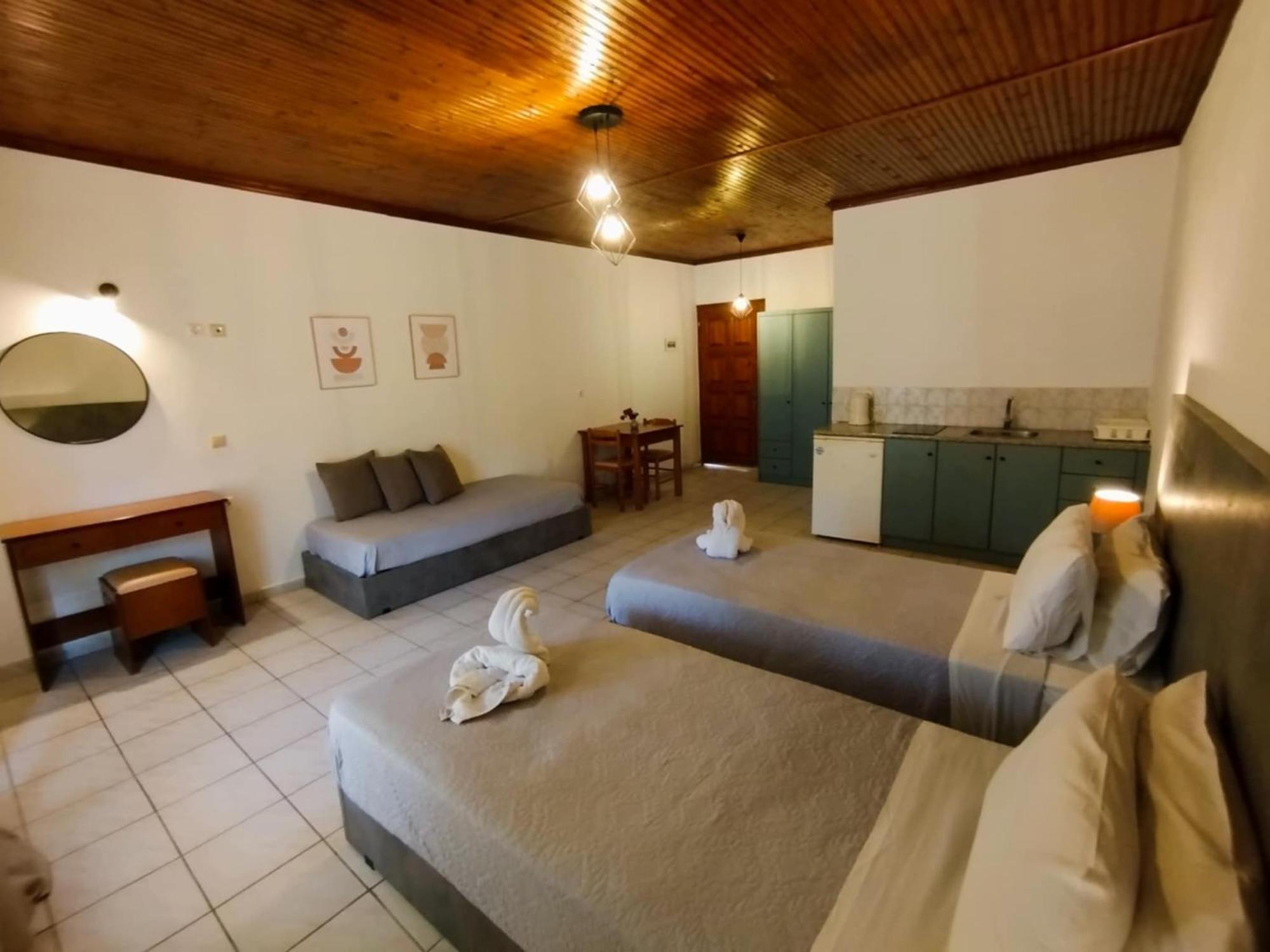 Alex Katerina Apartments Peroulades  Екстериор снимка